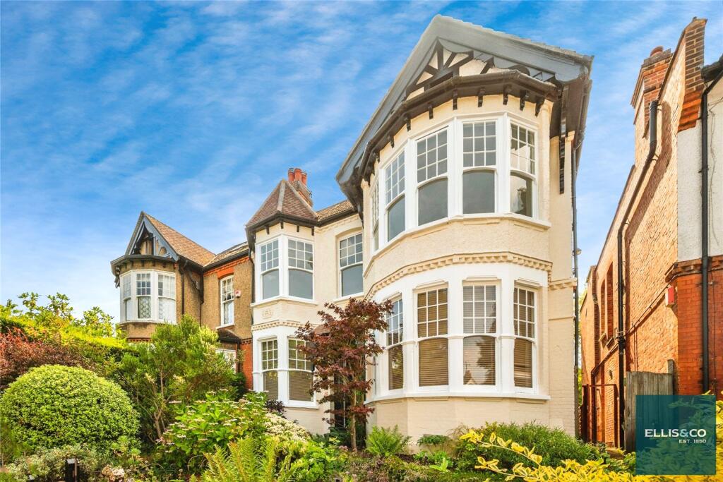 Main image of property: Church Crescent, Finchley, N3