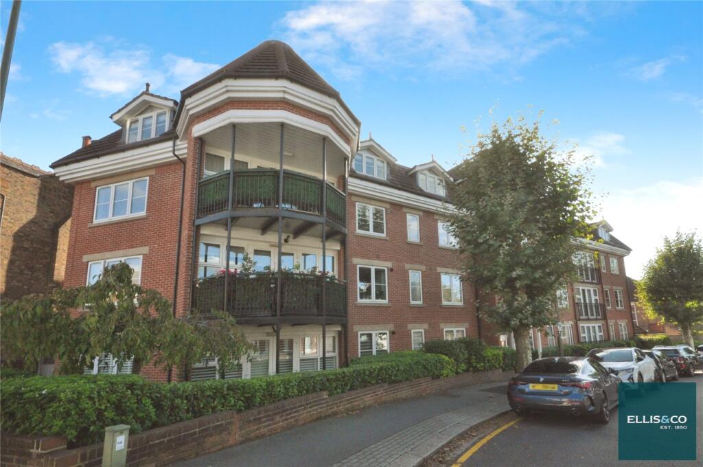 Main image of property: The Grove, Finchley, N3