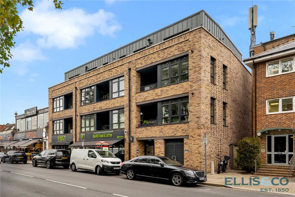 Main image of property: Ballards Lane, Finchley, N3