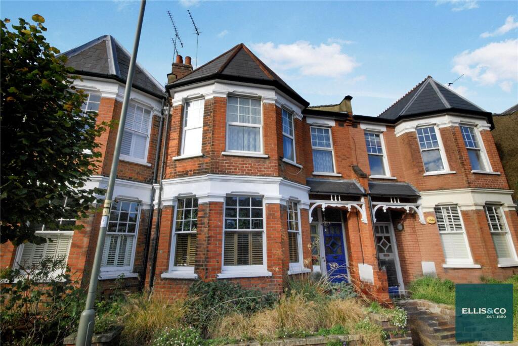 Main image of property: Sedgemere Avenue, London, N2