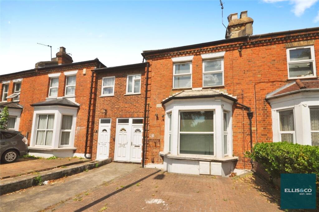 Main image of property: Ballards Lane, Finchley, N3
