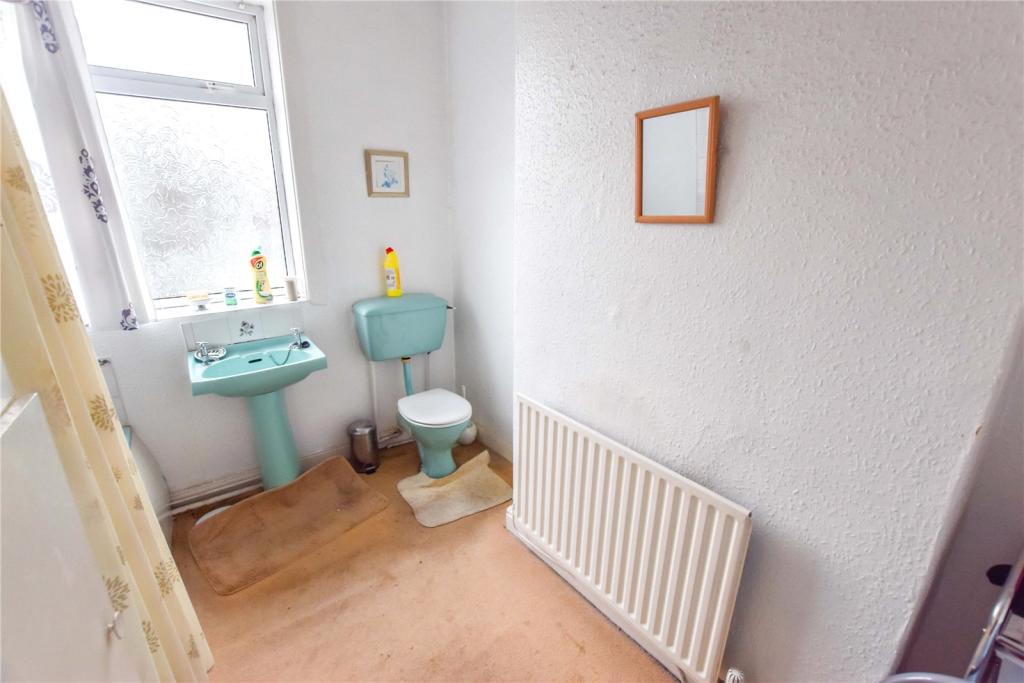 2 bedroom terraced house for sale in Folly Lane, Swinton, M27