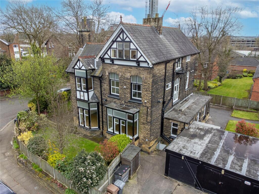 6 bedroom detached house for sale in Cambridge Grove, Monton, M30