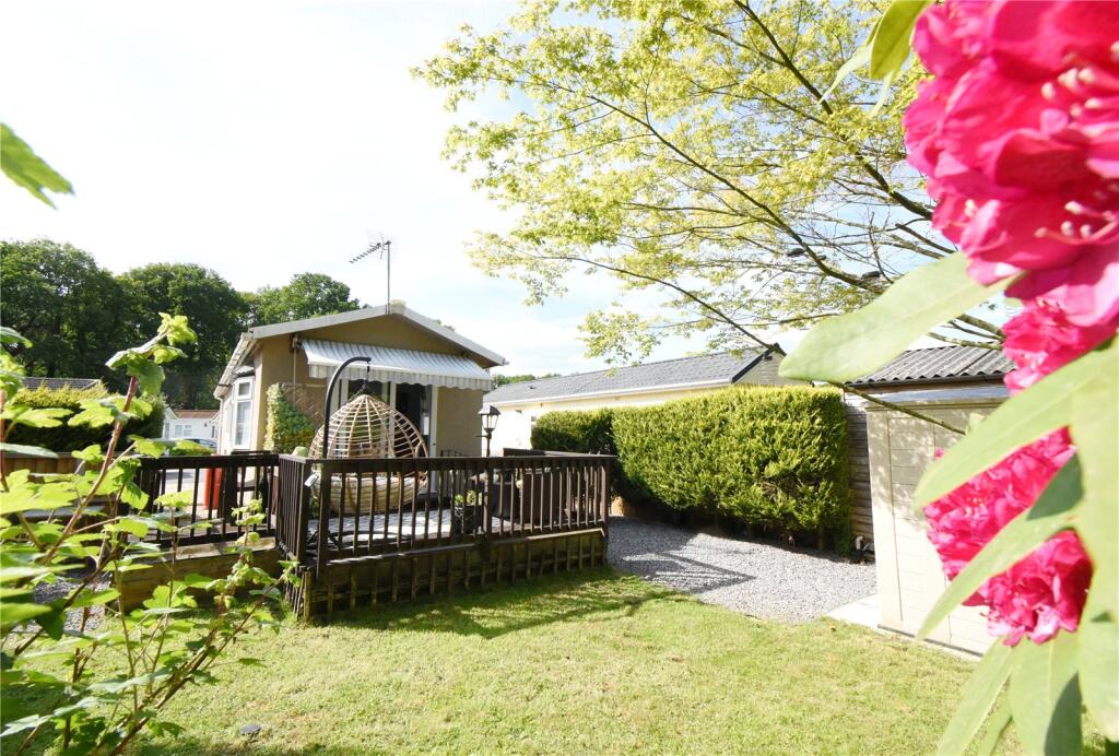 Main image of property: Oaklands, Hook Common, Hook, Hampshire, RG27