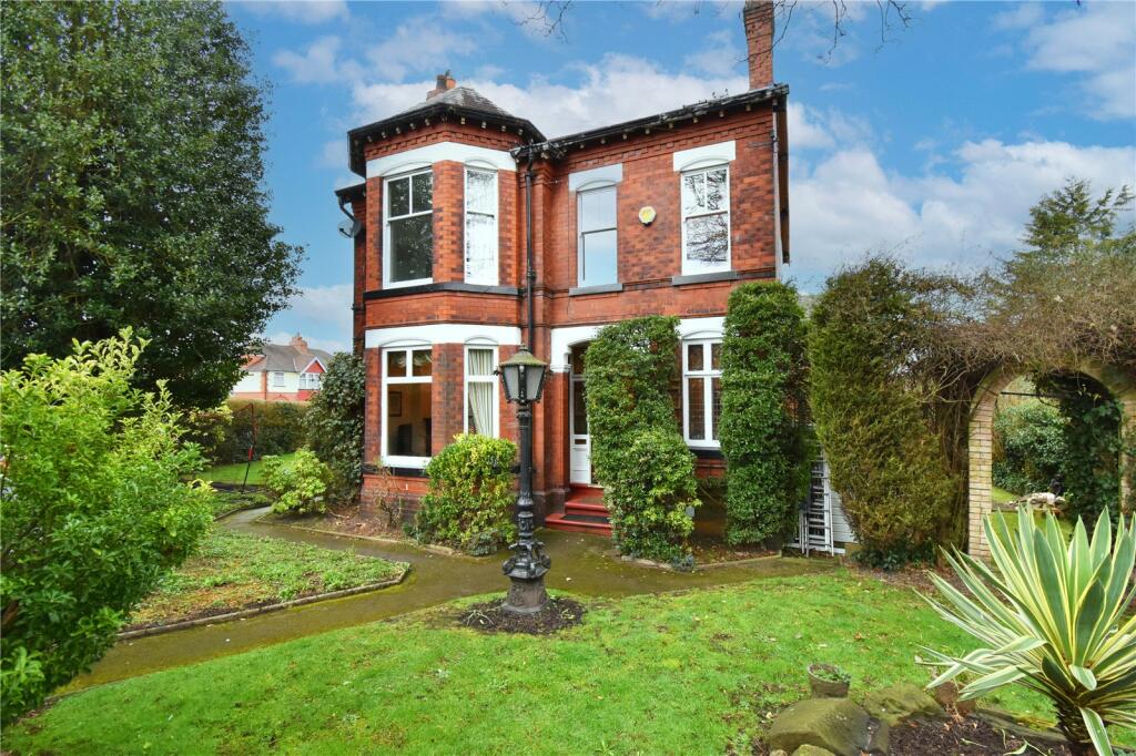 4 bedroom detached house for sale in Heaton Road, Heaton Norris