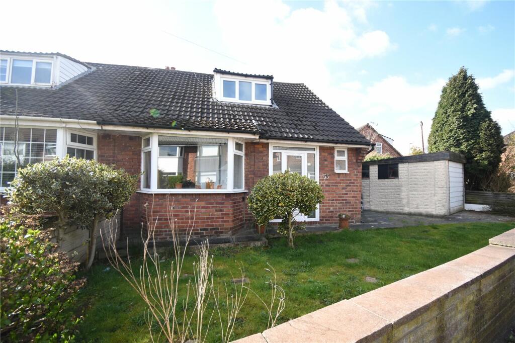 2 bedroom bungalow for sale in Palmerston Road, Denton, Tameside, M34