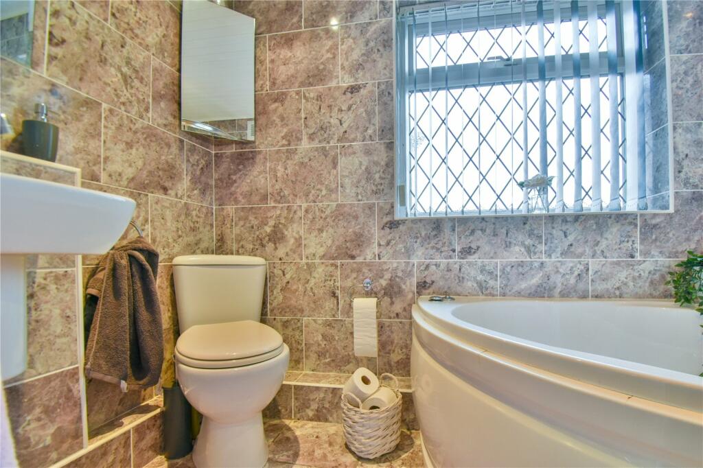 3 bedroom semidetached house for sale in Peakdale Road, Droylsden