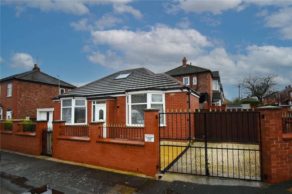 2 bedroom bungalow for sale in Nasmyth Avenue, Denton, Tameside, M34