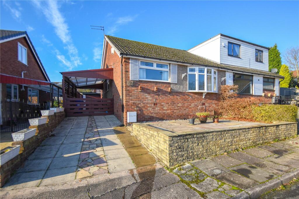 2 bedroom bungalow for sale in Sandown Drive, Denton, Tameside, M34