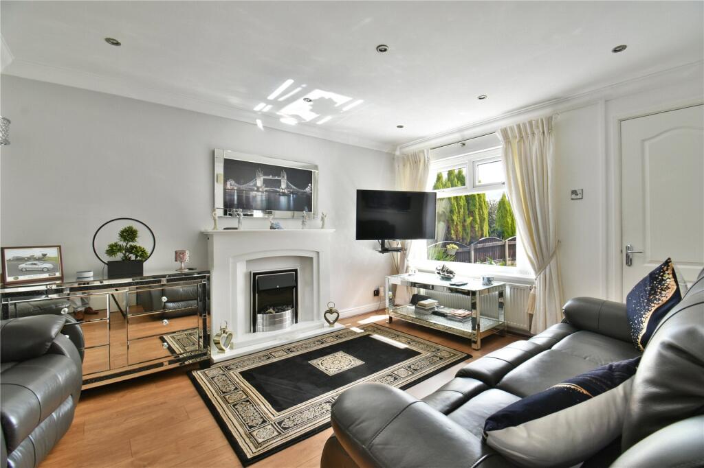 Main image of property: South Ridge, Denton, Tameside, M34