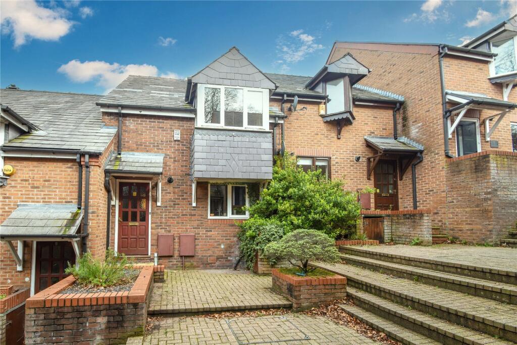 2 bedroom terraced house for sale in Twyford Close, West Didsbury