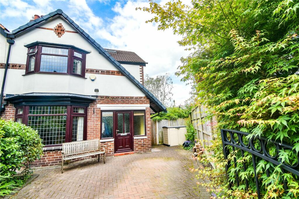 3 bedroom semidetached house for sale in Mayville Drive, Didsbury