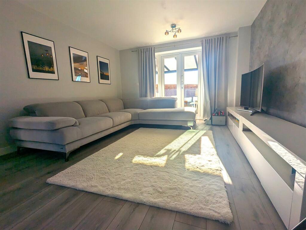 Additional property image - Tulip Tree Road, Nuneaton