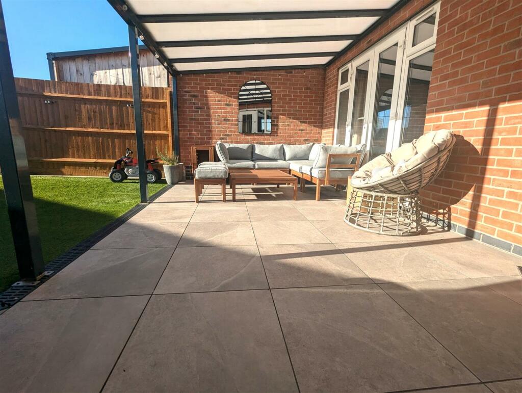 Additional property image - Tulip Tree Road, Nuneaton
