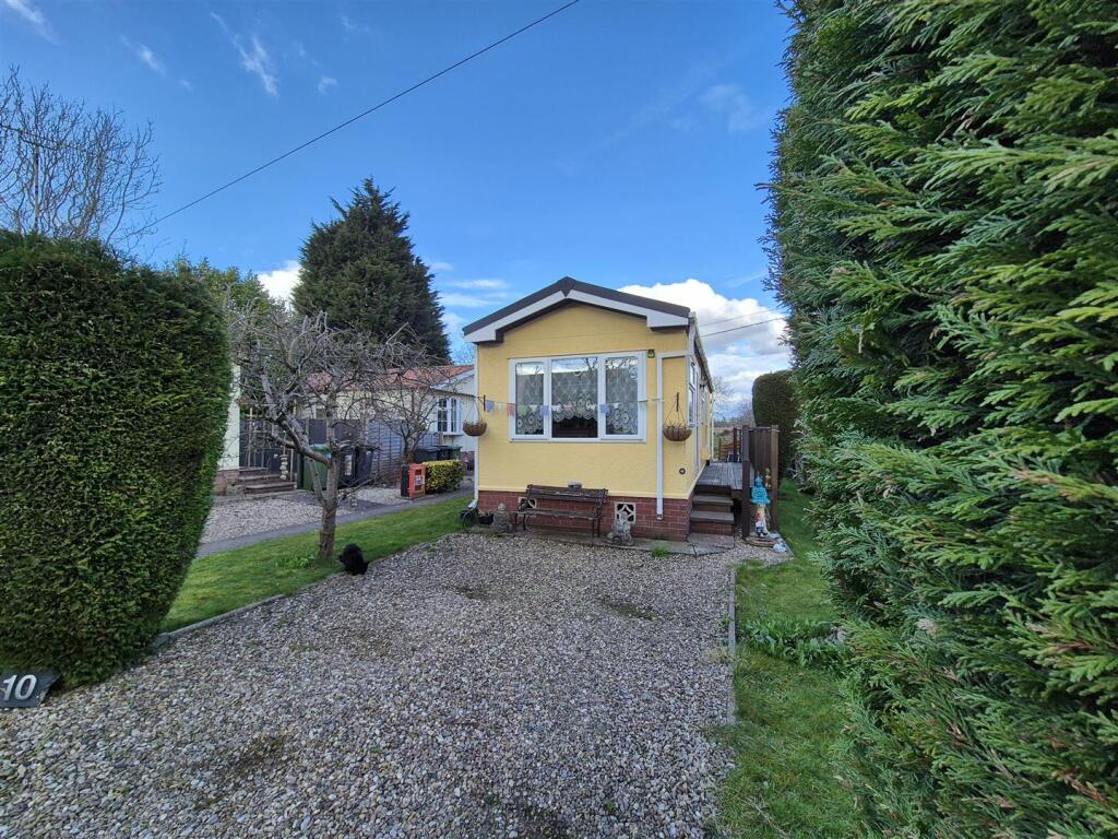 Main image of property: Overbrook Grange, Nuneaton