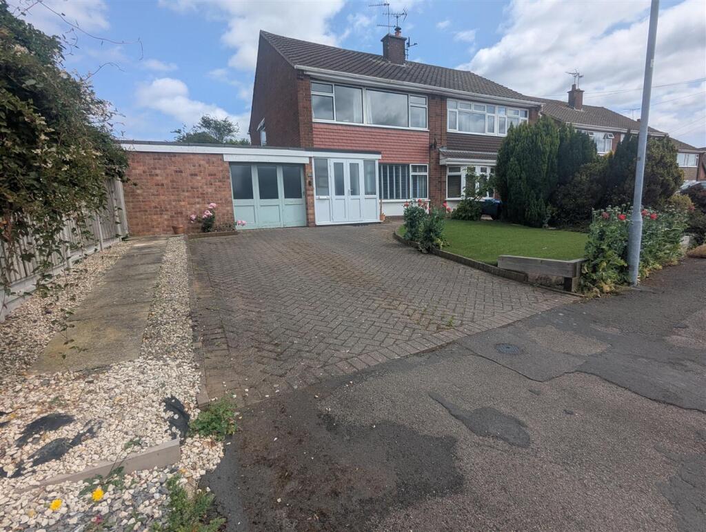 Main image of property: Bramcote Close, Bulkington, Bedworth