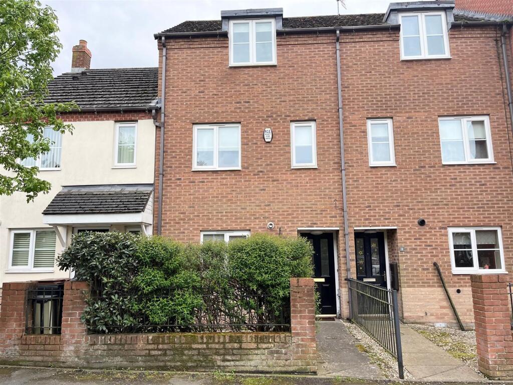 Main image of property: Spruce Road, Middlemarch Rise, Nuneaton