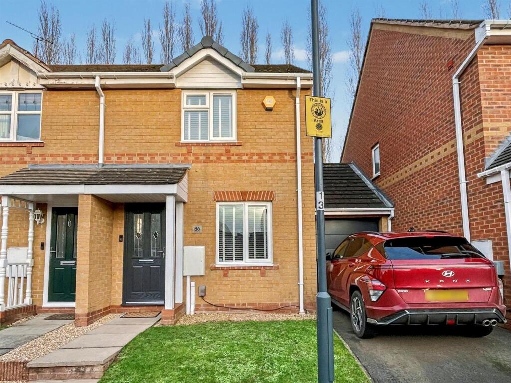 Main image of property: Penshurst Way, Nuneaton