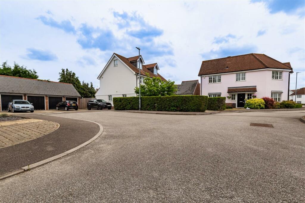 Additional property image - Walter Mead Close, Ongar