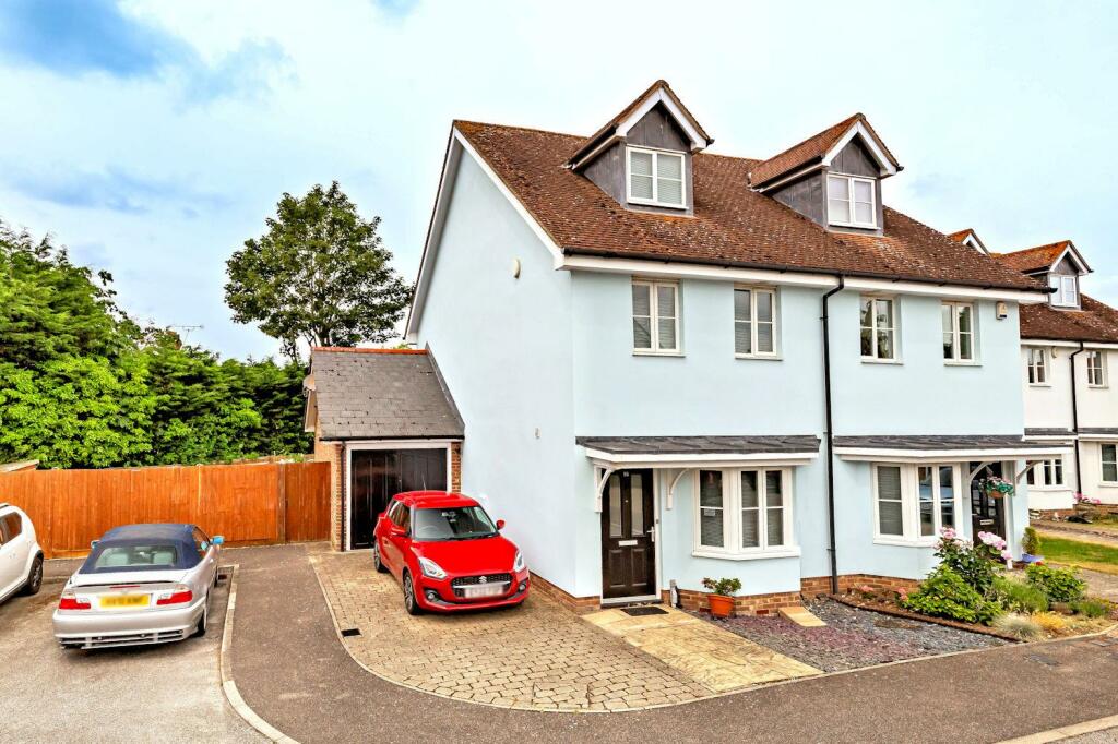 Additional property image - Walter Mead Close, Ongar