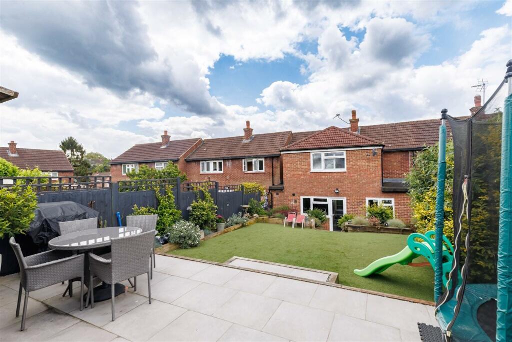 Additional property image - Beaconfield Way, Epping