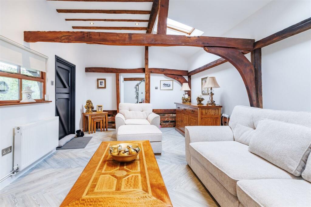 Additional property image - Glovers Lane, Hastingwood.