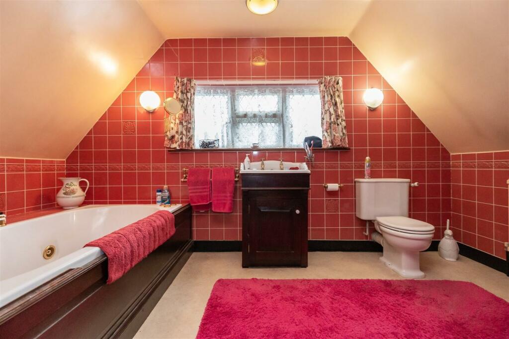 Additional property image - Duck Lane, Thornwood Common