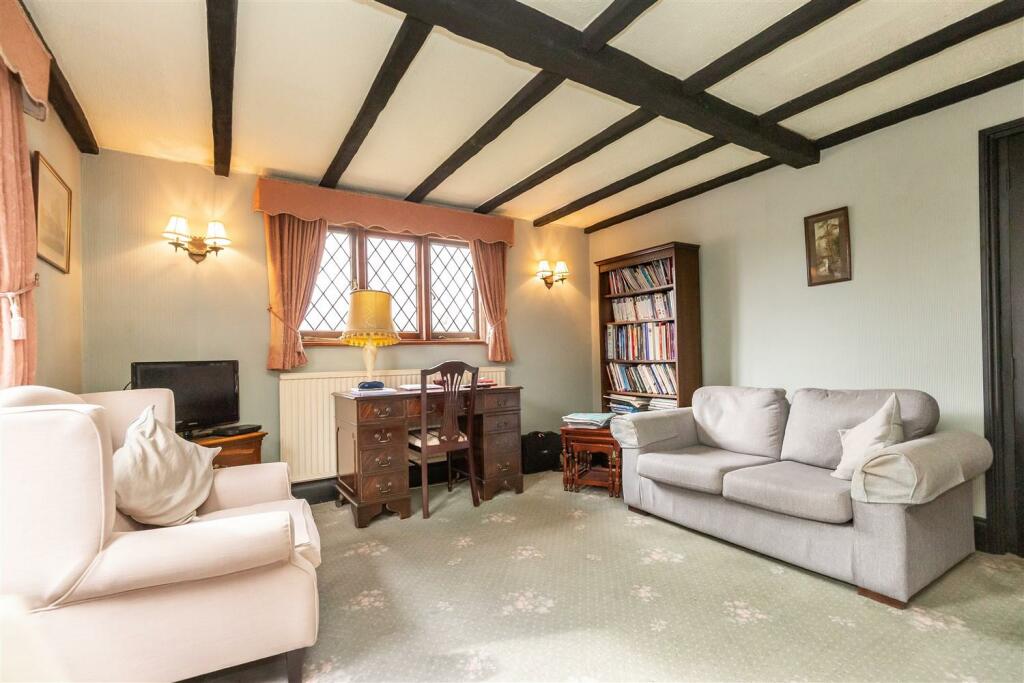 Additional property image - Duck Lane, Thornwood Common