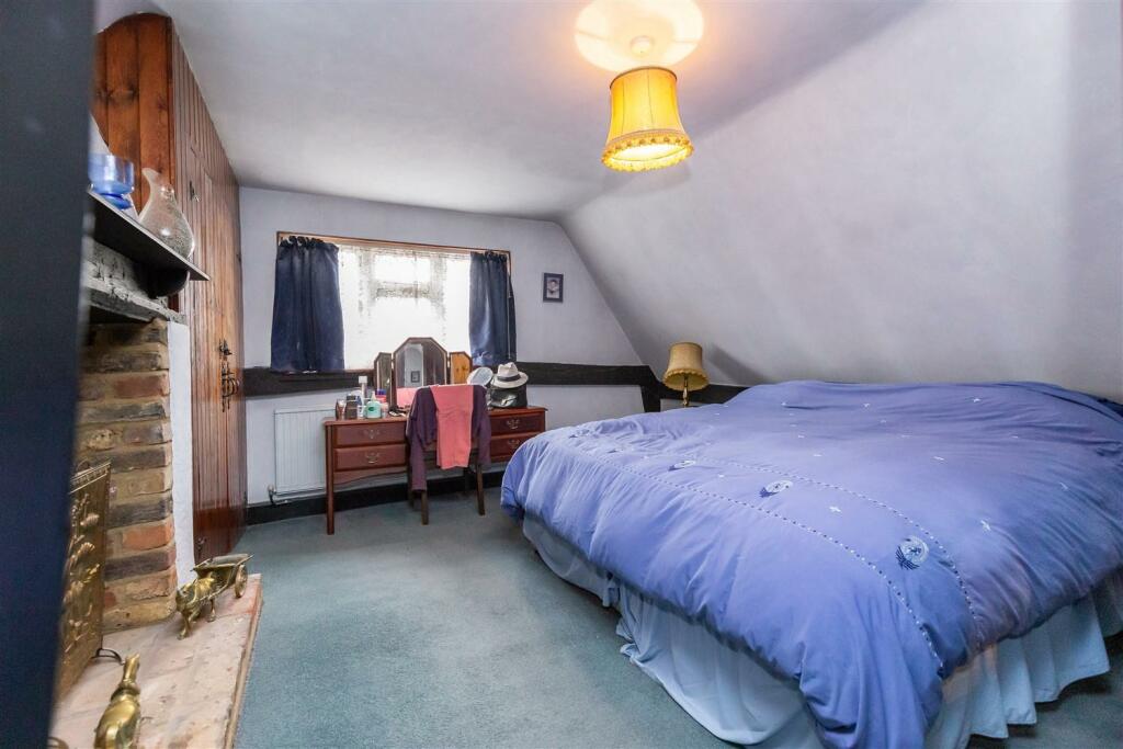 Additional property image - Duck Lane, Thornwood Common