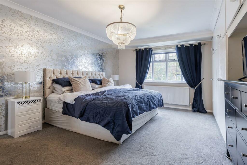 Additional property image - Dukes Avenue, Theydon Bois