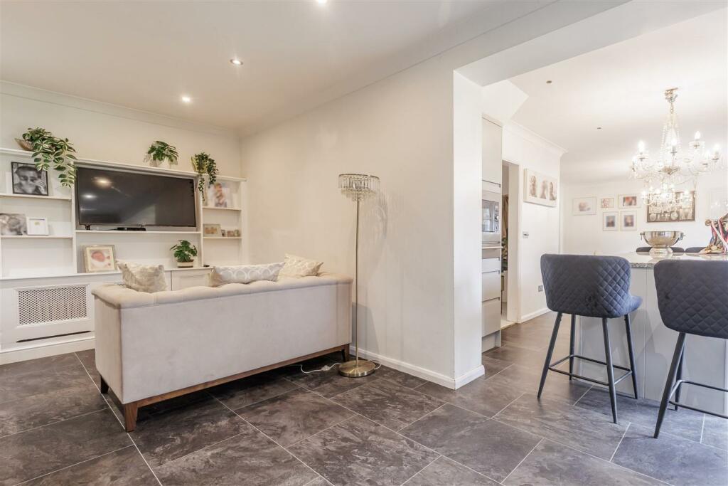 Additional property image - Dukes Avenue, Theydon Bois