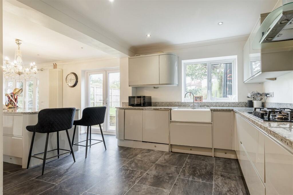 Additional property image - Dukes Avenue, Theydon Bois