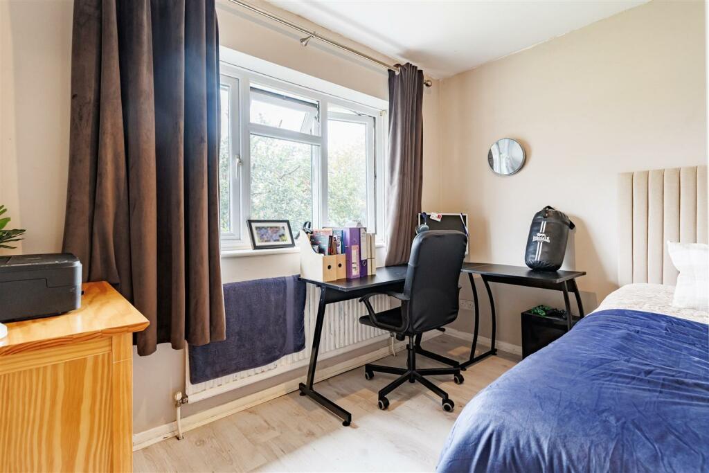 Additional property image - Dukes Avenue, Theydon Bois