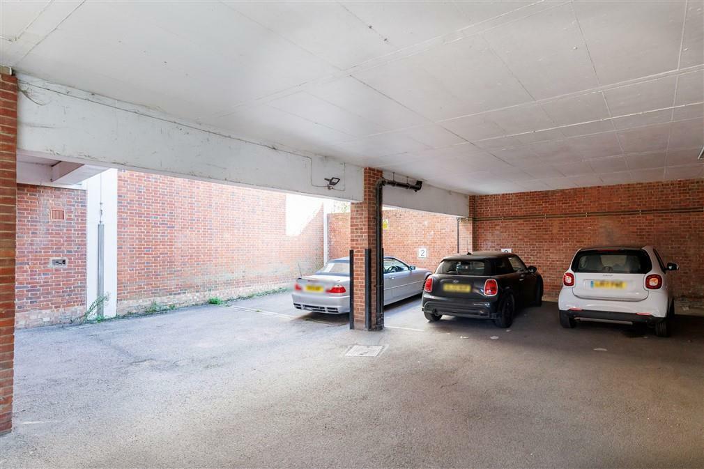 Additional property image - Buttercross Lane, Epping