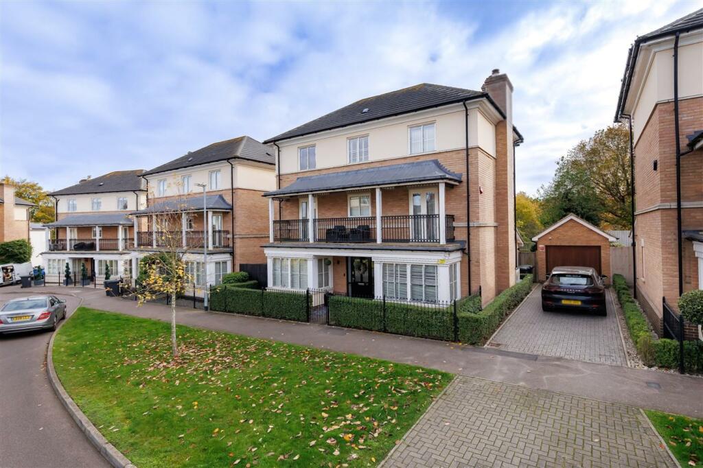 Additional property image - Buckingham Road, Epping