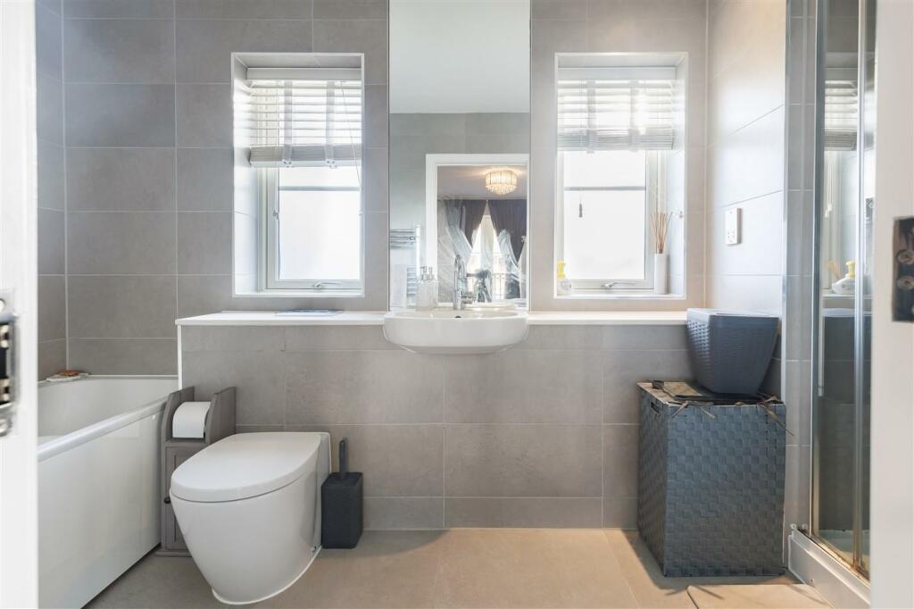 Additional property image - Buckingham Road, Epping