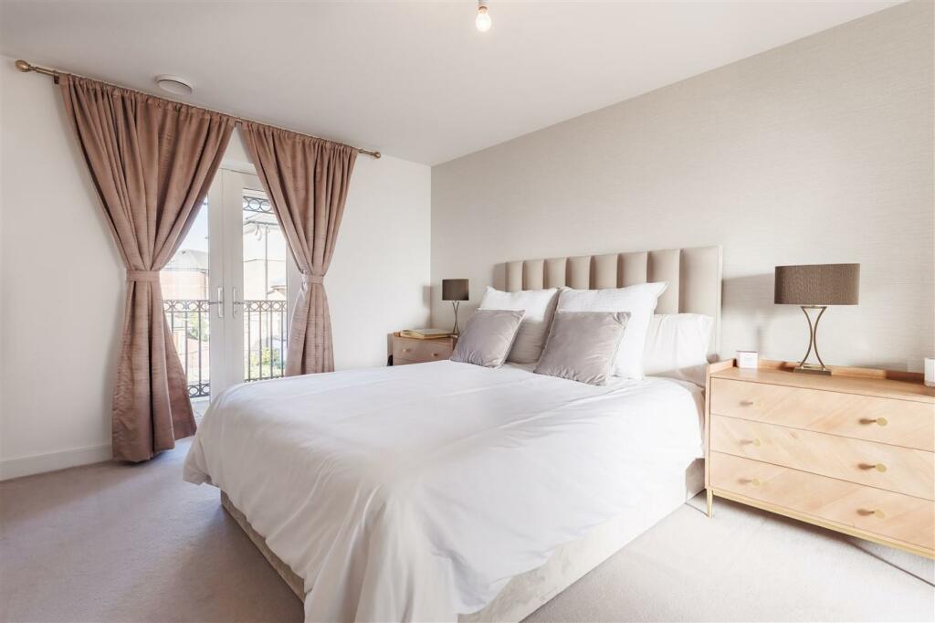 Additional property image - Buckingham Road, Epping