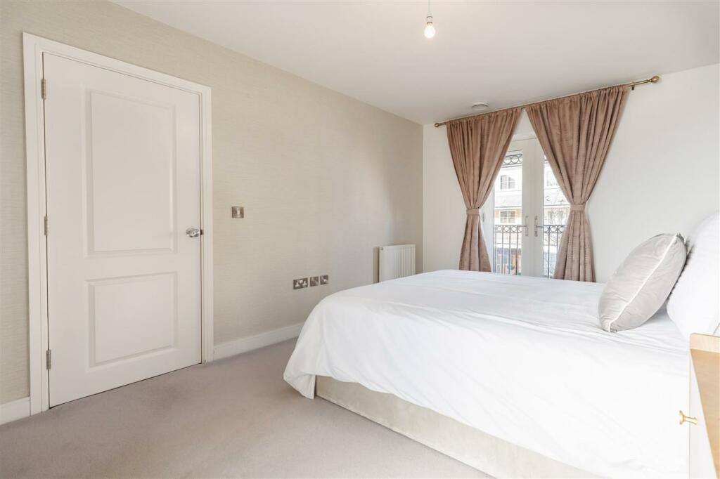 Additional property image - Buckingham Road, Epping