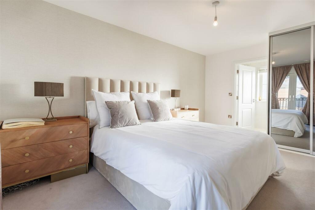 Additional property image - Buckingham Road, Epping