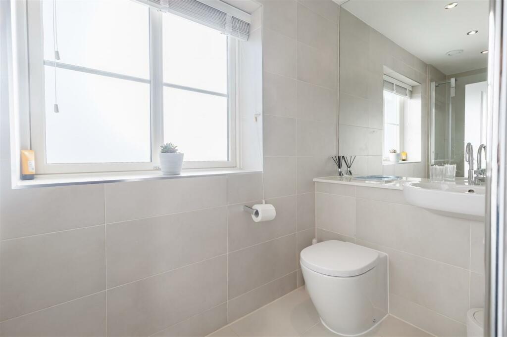 Additional property image - Buckingham Road, Epping