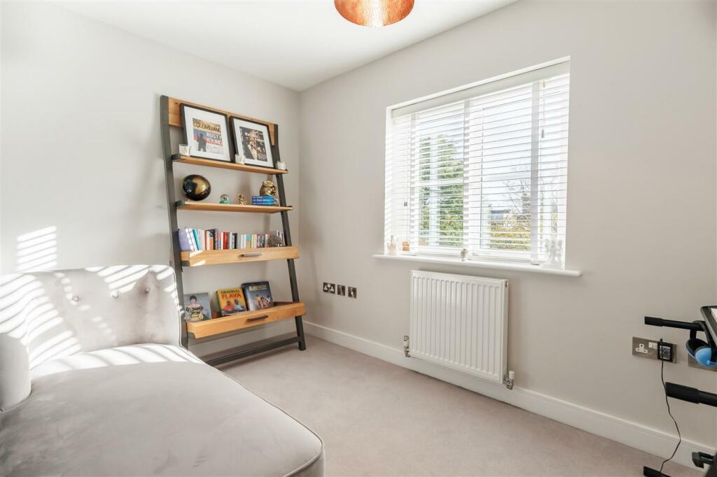 Additional property image - Buckingham Road, Epping