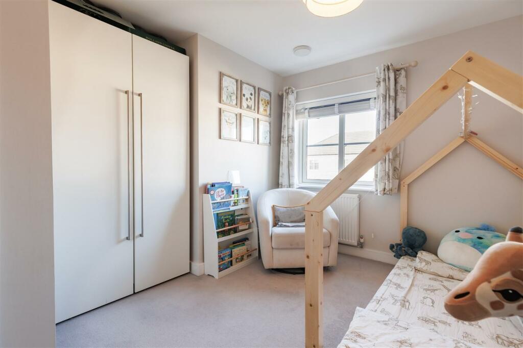 Additional property image - Buckingham Road, Epping