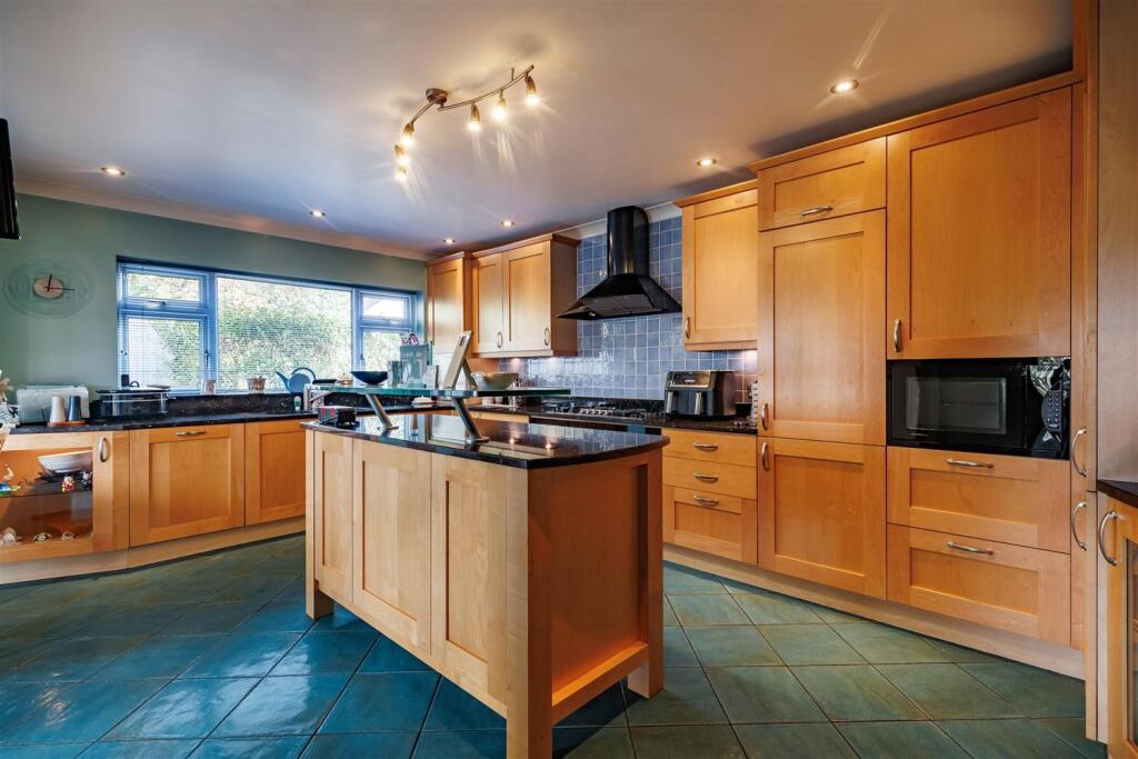 Additional property image - Hastingwood Road, Hastingwood