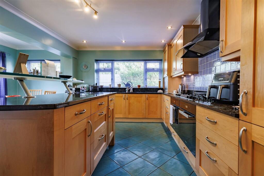 Additional property image - Hastingwood Road, Hastingwood