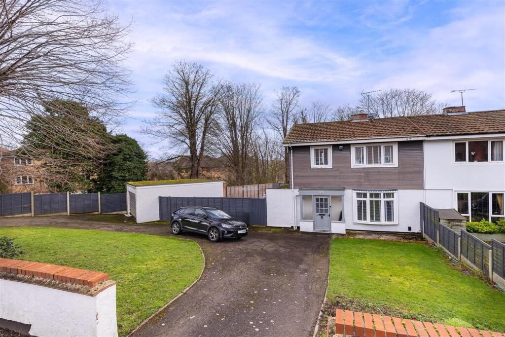 Additional property image - Centre Drive, Epping
