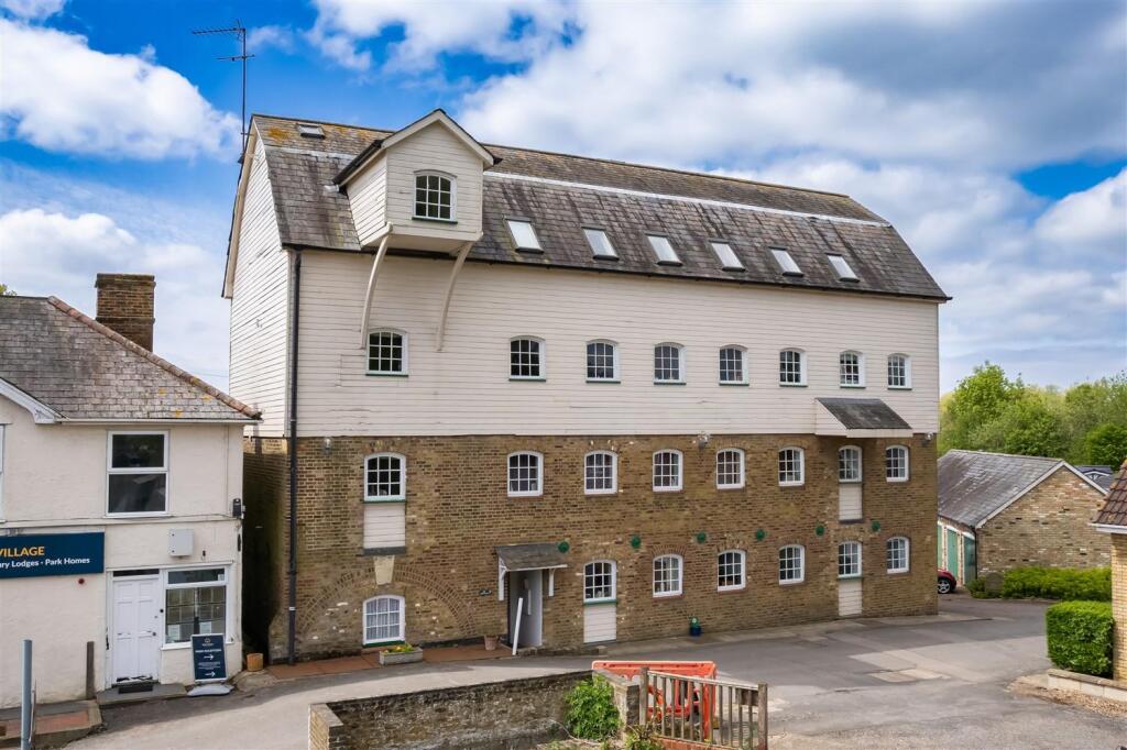 Main image of property: The Millhouse, Roydon Mill, Roydon
