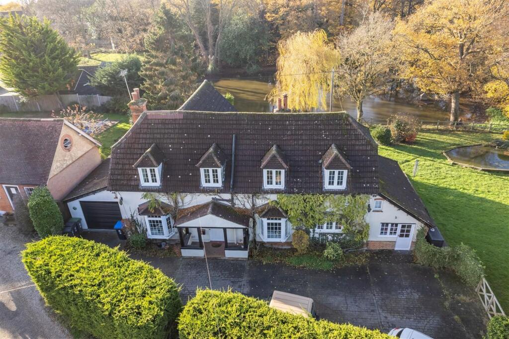 Main image of property: New Road, Lambourne End