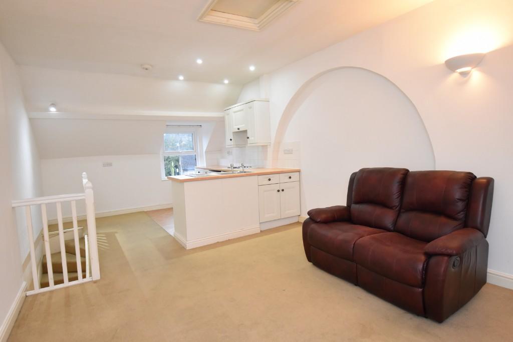 2 bedroom flat for sale in Wincanton, Somerset, BA9