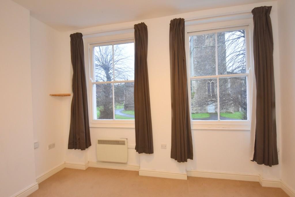 2 bedroom flat for sale in Wincanton, Somerset, BA9