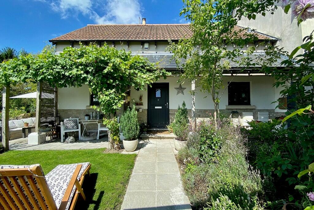 3 bedroom semidetached house for sale in Bruton, Somerset, BA10